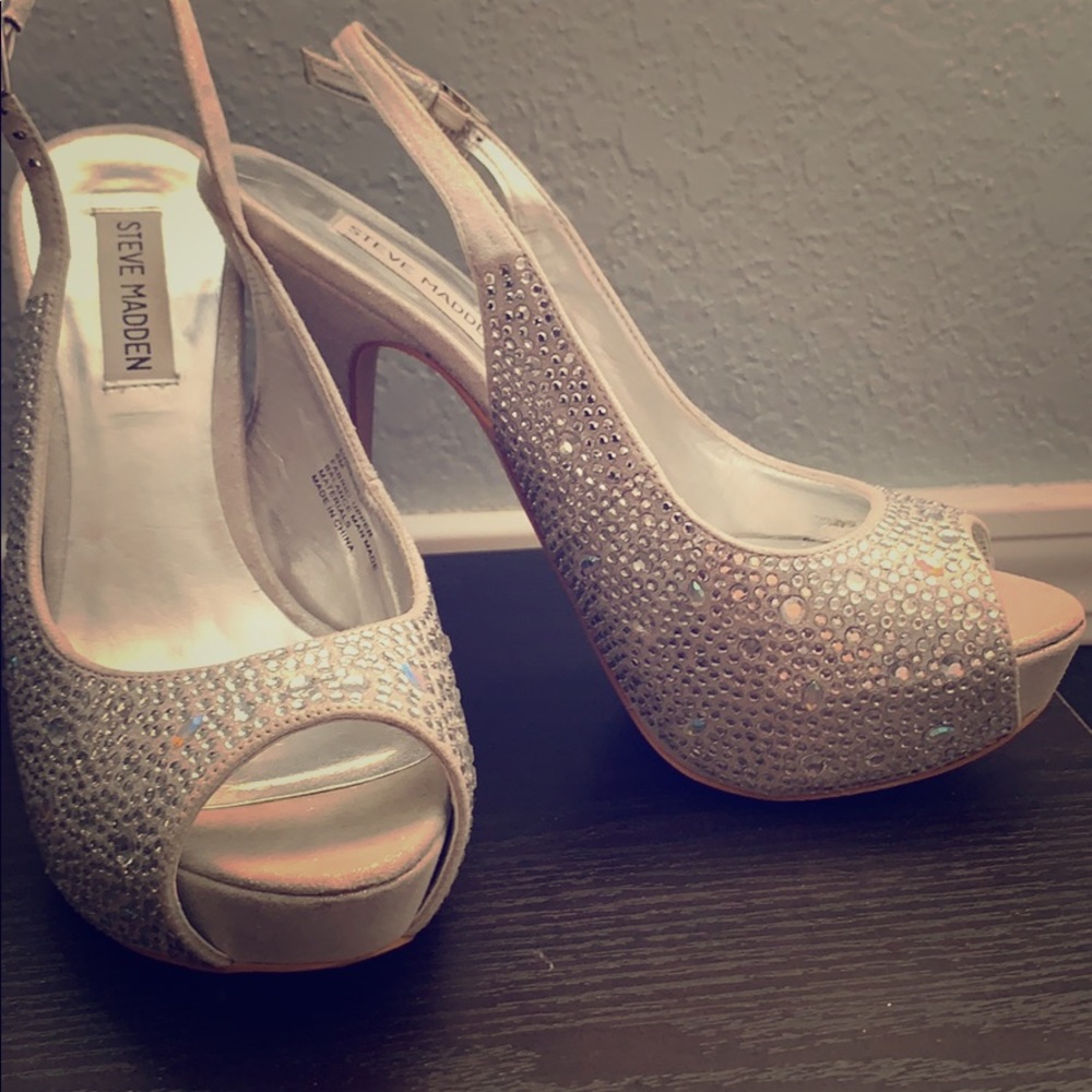 Steve Madden lydiaa heels
